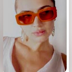 Free People sunglasses Bright Orange nwt 40$